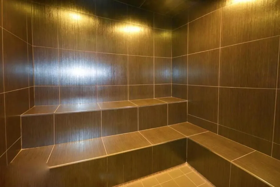 2Bed 2Bath Cn Tower View Apartment Toronto Canada